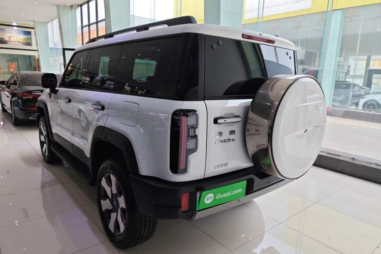 Used BAIC Off-Road BJ40 Electric Drive 2025 Standard Edition Exterior 2