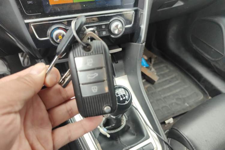 Used MG 6 2017 20T Manual Luxury Smart Connect Version China V Standard Vehicle Key