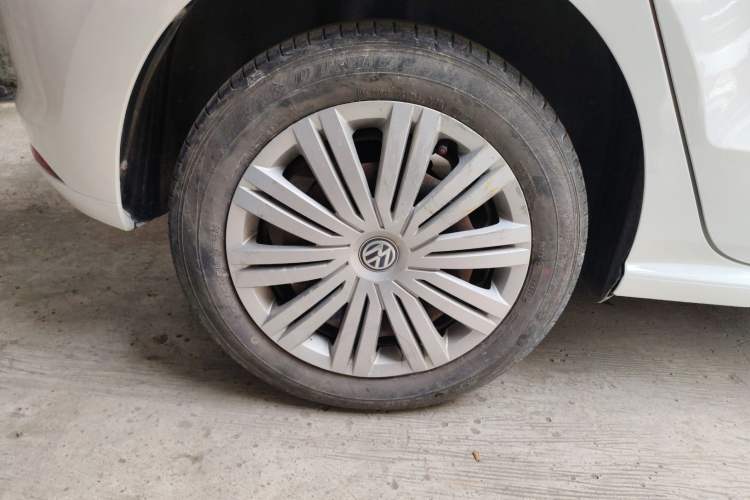 Used Volkswagen Polo 2016 1.6L Automatic Comfort Model
