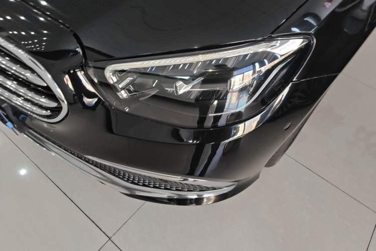 Used Mercedes-Benz E-Class 2021 Facelift E 260 L 4MATIC
