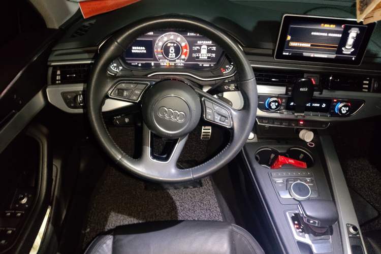 Used Audi A4L 2019 40 TFSI Fashion Edition China VI Emission Standard
