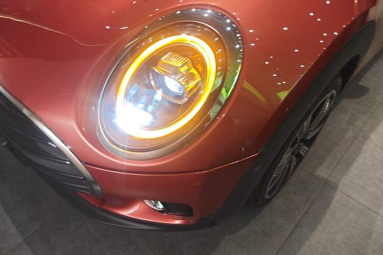 Used MINI Clubman 2021 1.5T COOPER Connoisseur Left Front Headlight