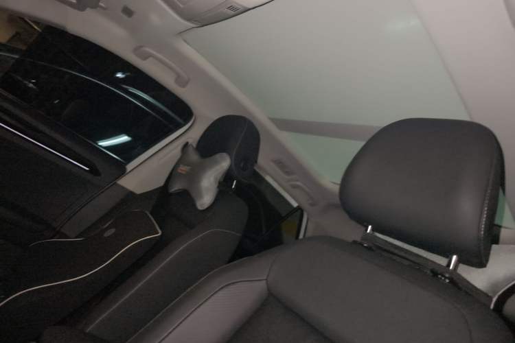 Used Volkswagen T-ROC 2021 280TSI DSG Two-Wheel Drive Comfort Connect Edition
