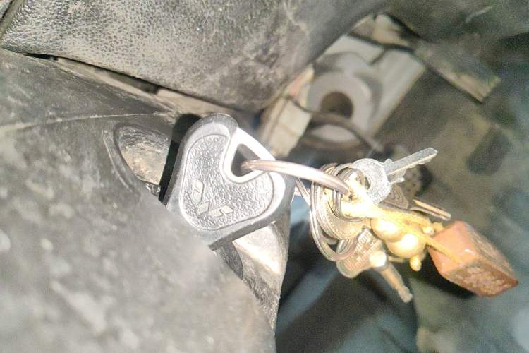 Used Wuling Zhiguang 2020 1.2L Van Utility Model China VI Emission Standard 2 Seats LSI