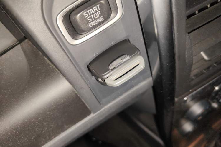 Used Volvo XC60 2012 T5 Zhiya Edition
