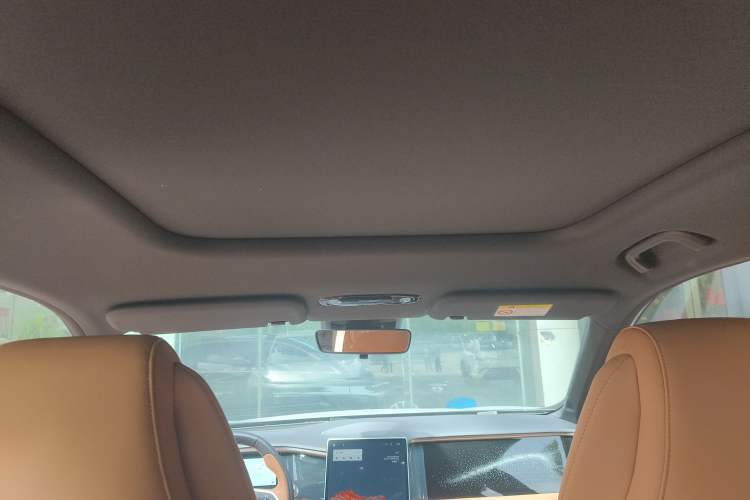 Used Geely Galaxy L7 2025 EM-i 115km Long-Range Version