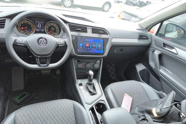 Used Volkswagen Tiguan L 2019 330TSI Automatic Two-Wheel Drive Luxury Edition China VI Standard