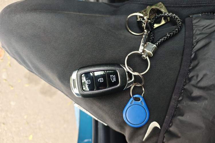 Used Hyundai Elantra 2021 1.5L CVT LUX Prestige Edition