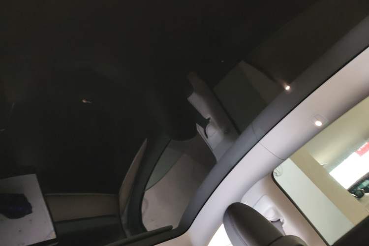 Used Tesla Model Y 2022 Rear-Wheel-Drive Version
