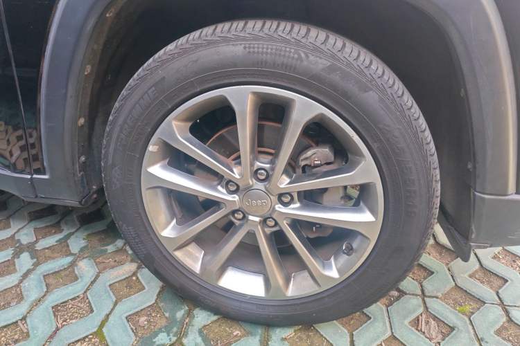 Used Jeep Grand Commander 2018 2.0T Four-Wheel Drive Premium Navigation Version China V