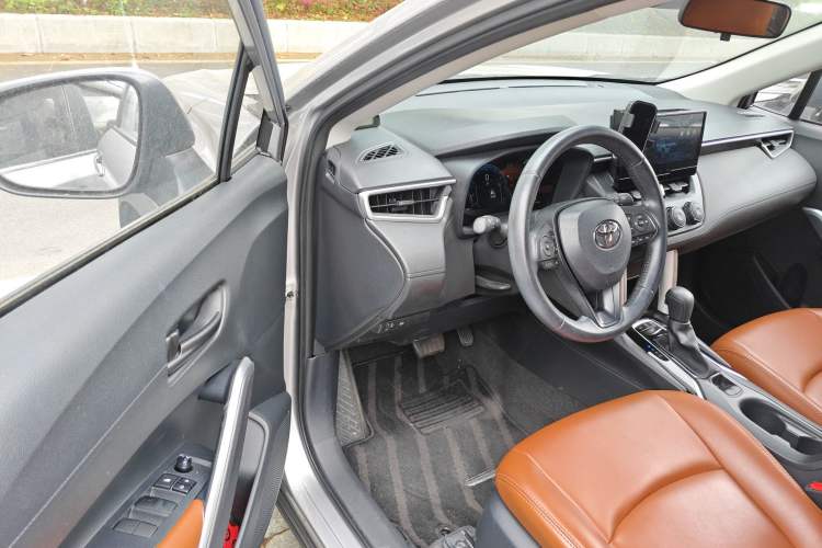 Used Toyota Corolla Cross 2023 2.0L Pioneer Edition Driver Seat