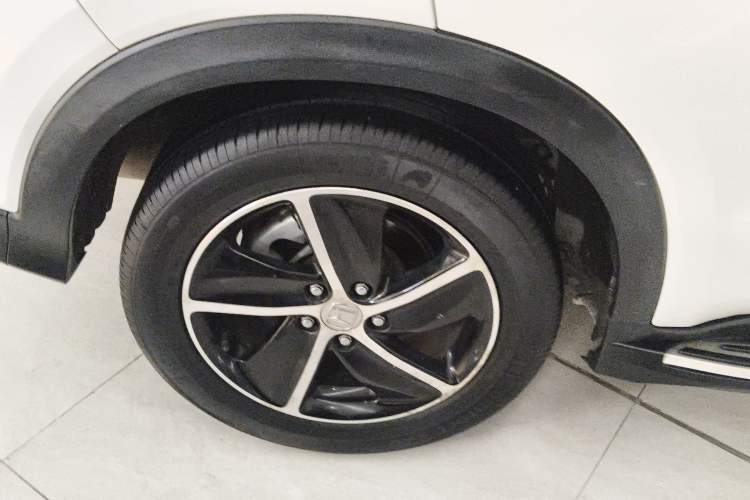 Used Honda Vezel 2020 1.5L CVT Pioneer Edition Exterior 5