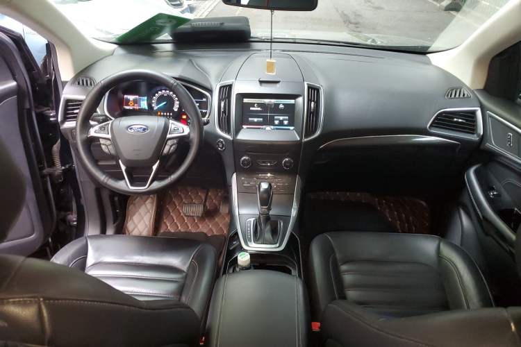 Used Ford Edge 2015 2.0T GTDi 4x4 High-Grade Model