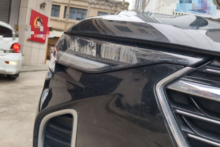 Used Buick Envision 2022 Encore S 552T Two-Wheel-Drive Luxury Model Right Front Headlight