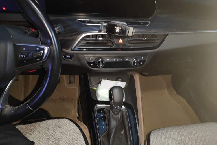 Used Buick GL6 2021 323T Mild Hybrid Connect Luxury Model