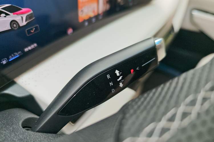 Used Buick GL8 New Energy 2024 Lu Zun Luxury Edition 7-Seater
