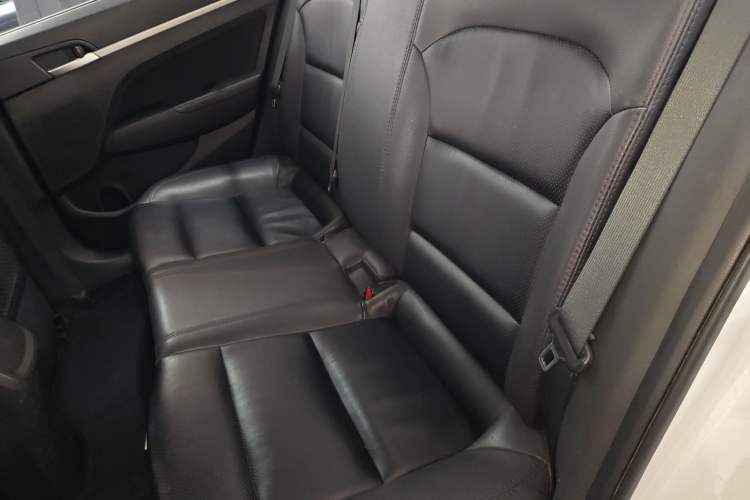 Used Hyundai Elantra (6th Generation / Lingdong) 2016 1.6L Automatic ZhiXuan – Elite Version Left Rear Seat