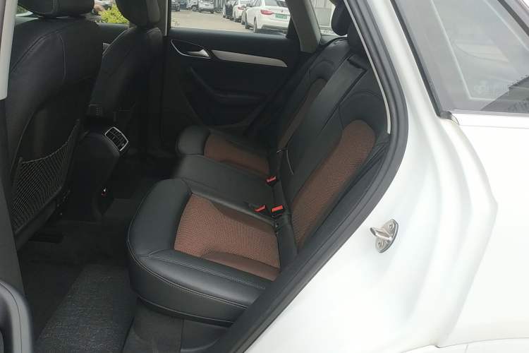 Used Audi Q3 2018 30th Anniversary Edition 30 TFSI Fashion Model Left Rear Seat