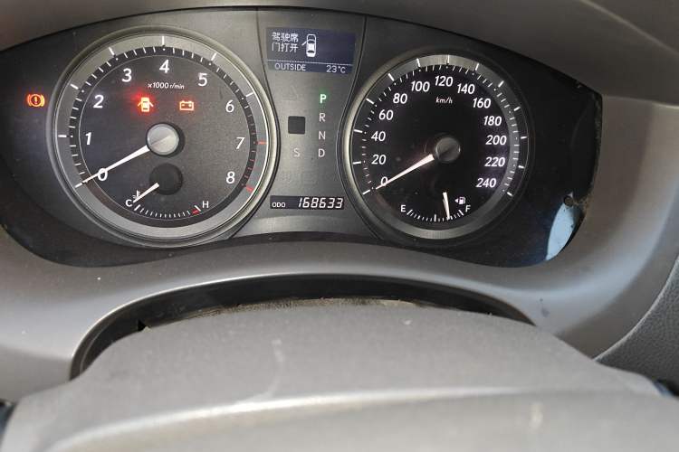 Used Lexus ES 2006 350 Odometer Close Up