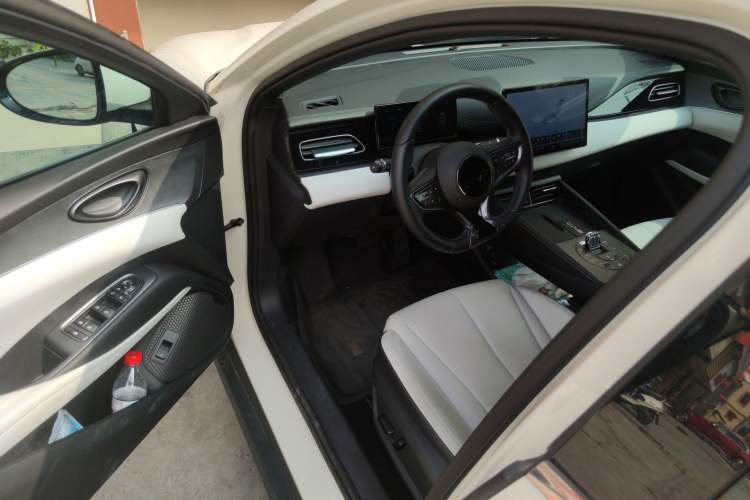 Used BYD Seal 06 New Energy 2025 DM-i Smart Drive 80KM Prestige Model
