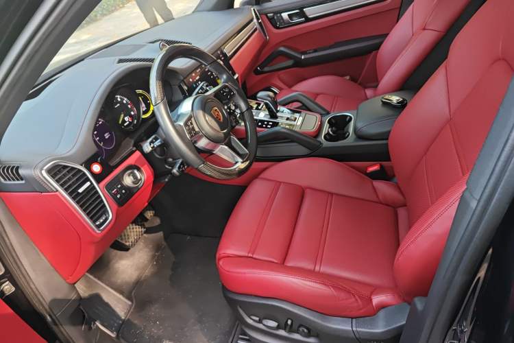 Used Porsche Cayenne E-Hybrid 2023 Cayenne E-Hybrid 2.0T Platinum Edition
