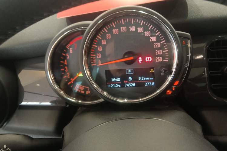 Used MINI 2022 1.5T ONE Five-Door PLUS Instrument Cluster