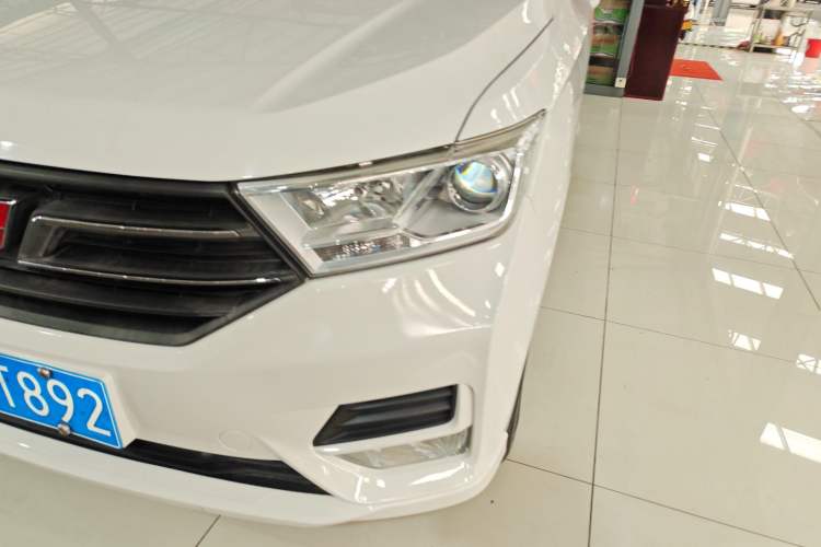 Used Wuling Hongguang 2019 1.5L S Comfort Edition China VI LAR
