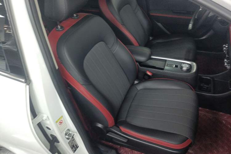 Used ORA Good Cat GT 2022 Mulan Edition 401 km Standard Range Right Front Seat