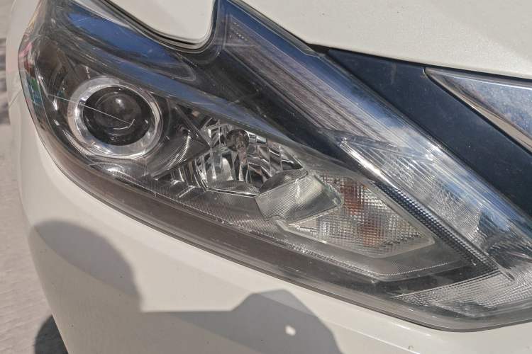 Used Nissan Teana 2018 2.0L XL Smart Upgrade Edition Right Front Headlight