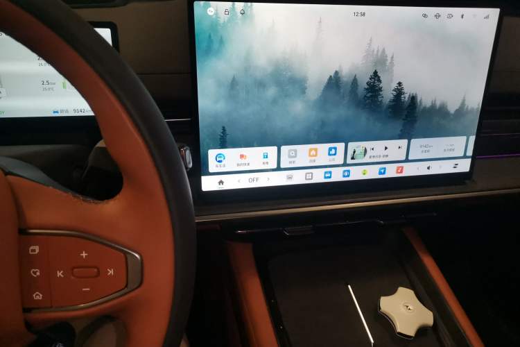 Used Dongfeng eπ eπ007 2025 Model Pure-Electric 565 All-Wheel-Drive Max Leading Edition Audio And AC Panel