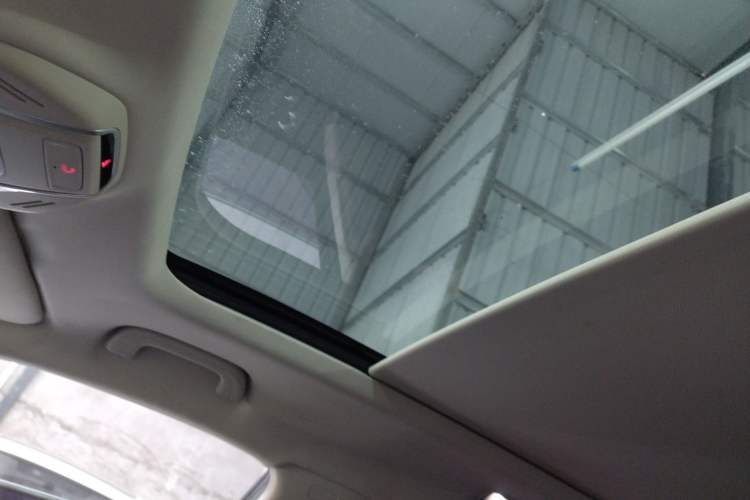 Used Geely Auto Emgrand X7 Sport 2020 1.8TD DCT ZhiZun PRO Headliner