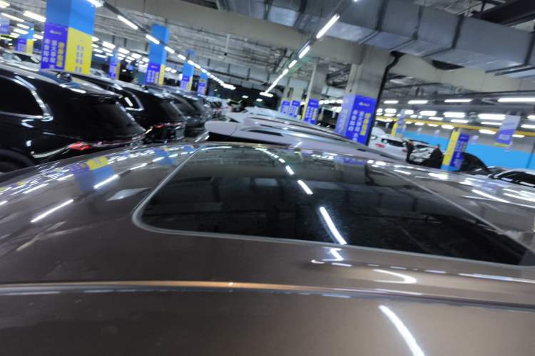 Used Buick GL8 2020 Land Business Class 652T Luxury Model
