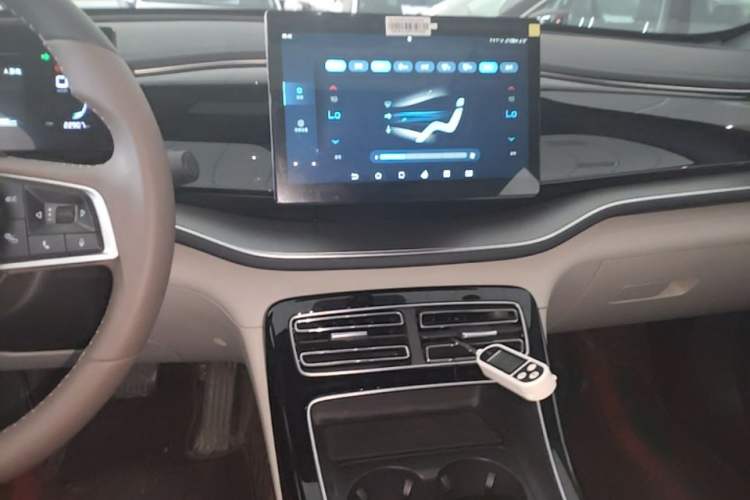Used BYD Qin PLUS 2023 Champion Edition DM-i 120KM Leading Model