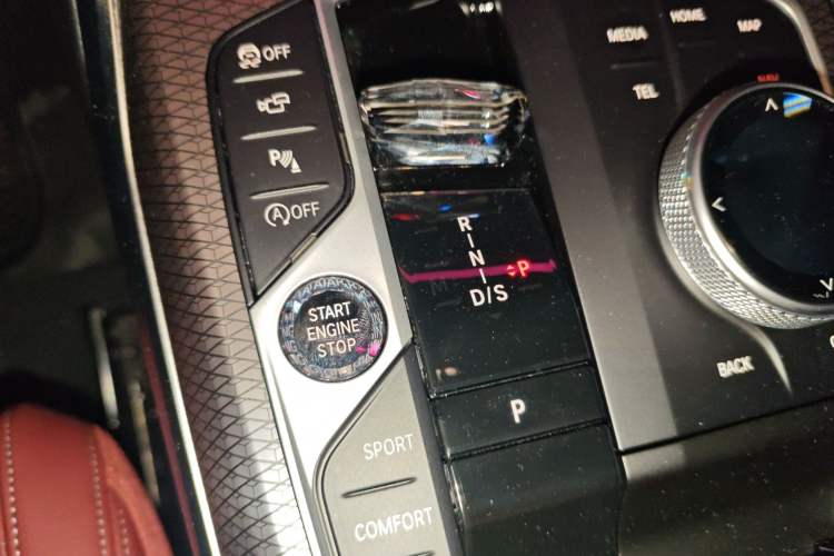 Used BMW 4 Series 2024 430i Convertible M Sport Night Edition Package Gear Lever