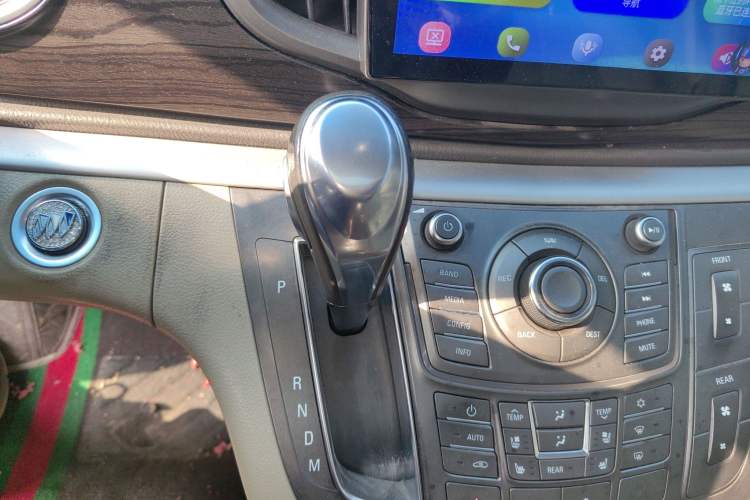 Used Buick GL8 2013 3.0L XT Luxury Business Flagship Edition
