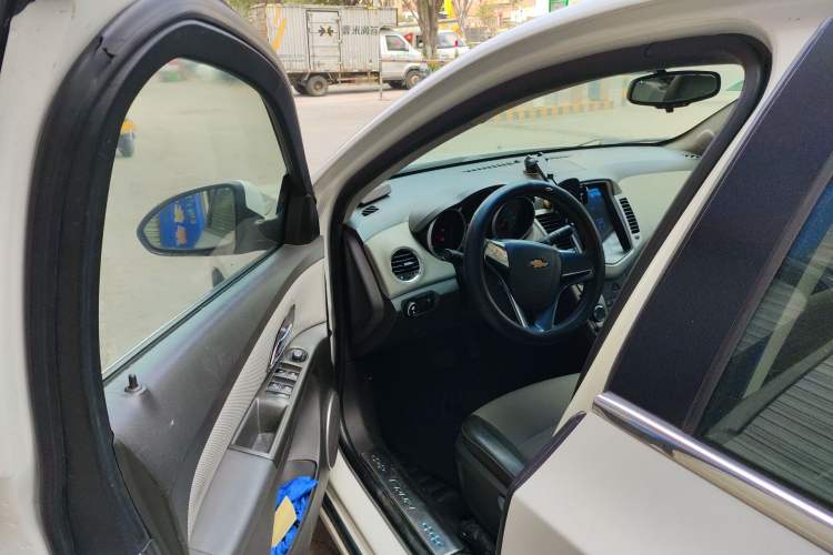 Used Chevrolet Cruze 2012 1.8L SE AT