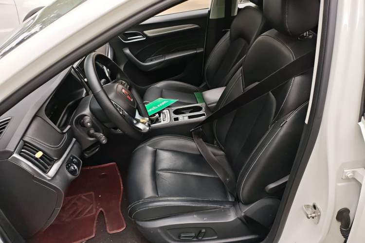 Used Roewe i6 New Energy 2017 45T Hybrid Connect & Smart Enjoyment Edition
