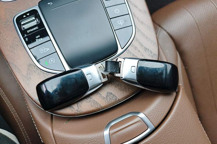 Used Mercedes-Benz E-Class 2022 E 300 L Luxury Model Vehicle Key