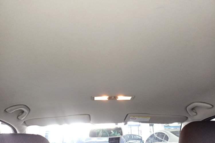 Used Volkswagen Lavida 2013 Revised Classic 1.6L Manual Fashion Edition Headliner