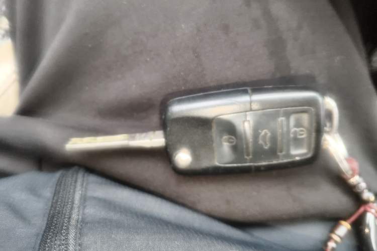 Used Volkswagen Lavida 2013 1.6L Manual Comfort Edition Vehicle Key