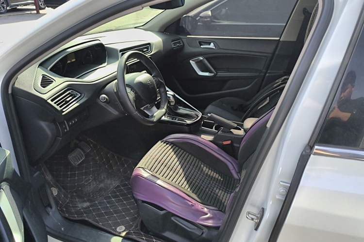 Used Peugeot 308 2019 1.6L Automatic Luxury Version China V Standard Left Front Seat