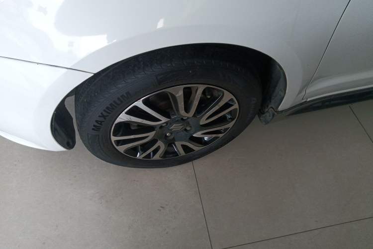 Used Suzuki Swift 2014 1.5L Automatic Fashion Edition