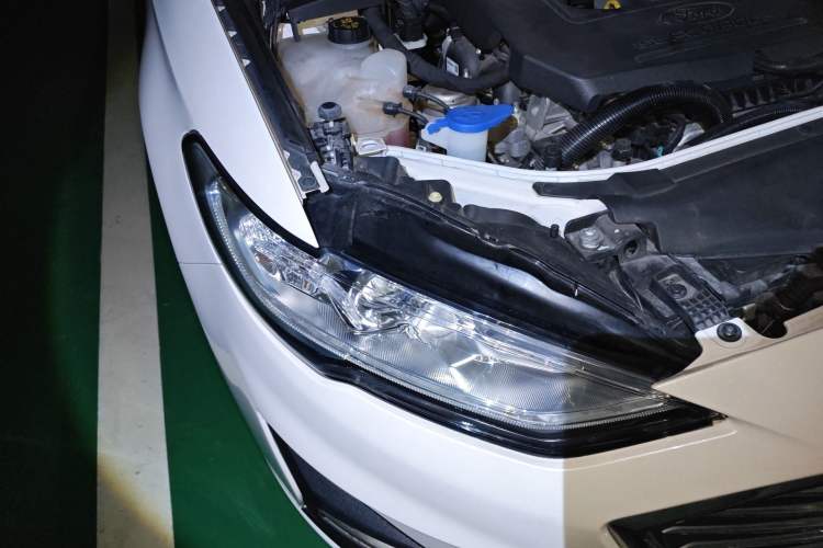 Used Ford Mondeo 2018 EcoBoost 180 Smart Control Fashion Model China VI Standard
