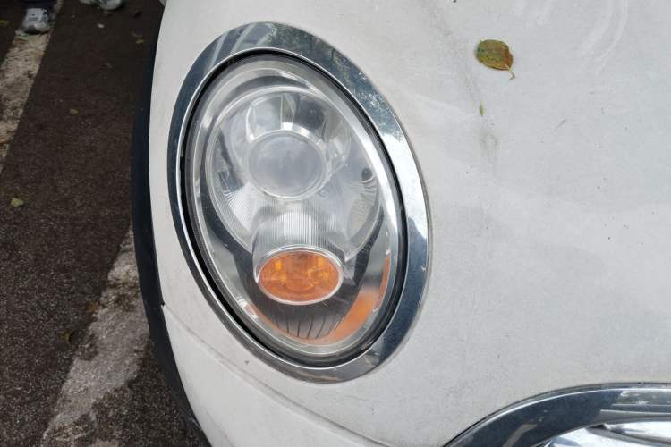 Used MINI Clubman 2011 1.6L COOPER Fun Right Front Headlight
