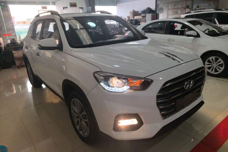 Used Hyundai ix35 2019 2.0L Automatic 2WD Zhiyong·Changxiang Edition China V Standard Front Right 45 Deg