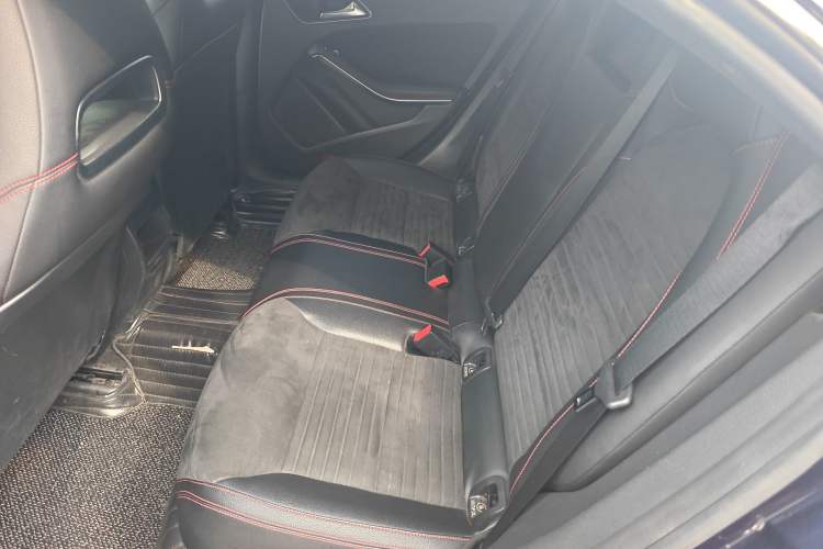 Used Mercedes-Benz CLA 2019 CLA 220 4MATIC Left Rear Seat
