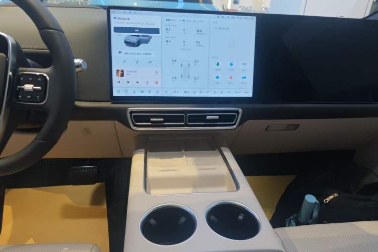 Used Li Auto L7 2025 Ultra Smart Refreshed Edition Audio And AC Panel