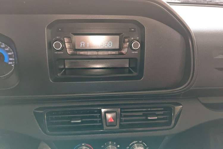 Used Dongfeng Xiaokang D71 2023 1.6L LV0 SFG16C