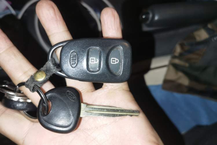 Used Kia Forte 2011 1.6L MT GL