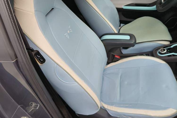 Used Chery QQ Little Ant 2021 150 000 Yuan "Ant Fan" Edition New Ant Cool Version Lithium-Ion Battery